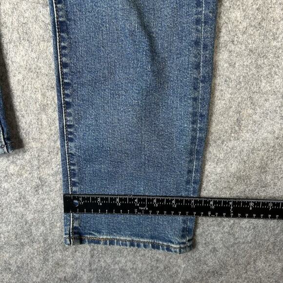 Levi’s Wedgie Straight Womens 28 Medium Wash Denim Button Fly - Picture 7 of 12